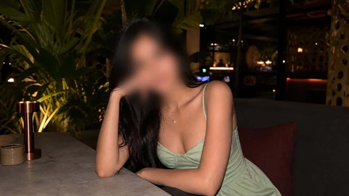 Meera Kapoor mature housewife companion in Aundh Pune